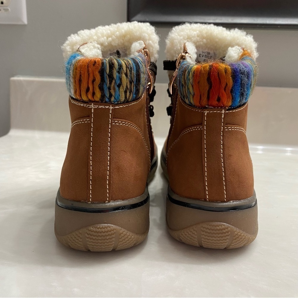 Brown Sherpa-Lined Hiker Boots | Björndal Everly 6.5 - Picture 4 of 15